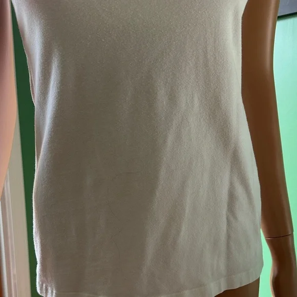 🪷🪷EUC Sonoma Women’s White Spaghetti Strap Camisole Top🪷🪷 - Picture 4 of 11